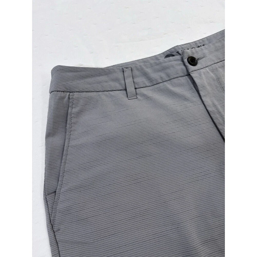 Vuori Mens Aim Pebble Short Size 34 Gray Micro Stripe V399 Golf